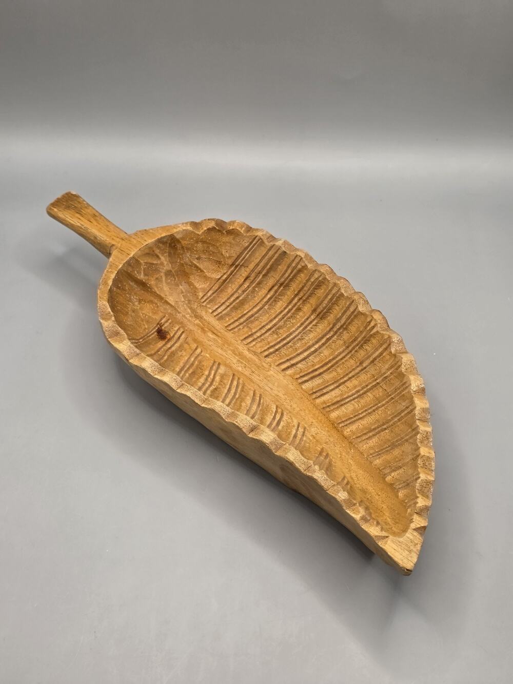 12" Vintage Hand Carved Wood Leaf Bowl Signed Robert Warren Folk Art Tray
